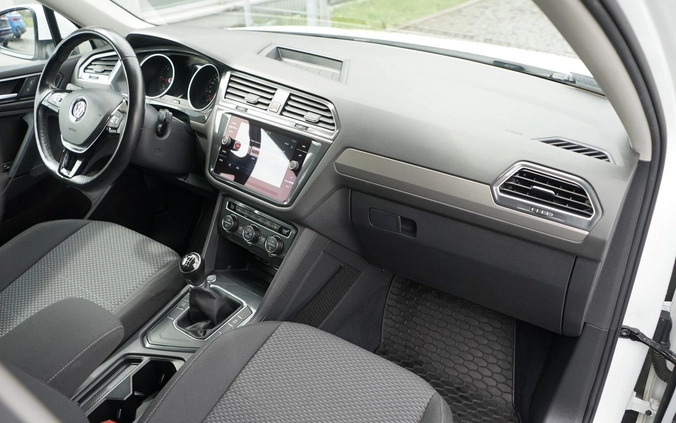 Volkswagen Tiguan Allspace cena 99900 przebieg: 90500, rok produkcji 2017 z Łódź małe 667